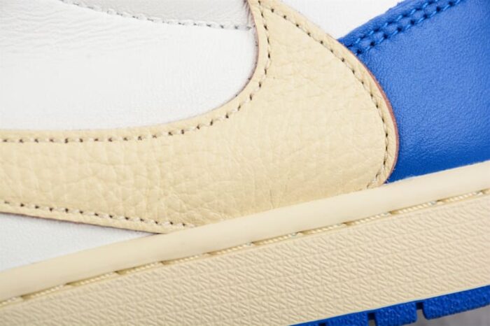 Jordan 1 Low Travis Scott Fragment Design - Image 6