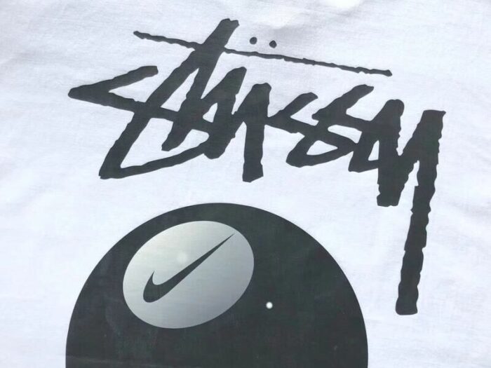 T-shirt Nike x Stussy 8 Ball - Image 3