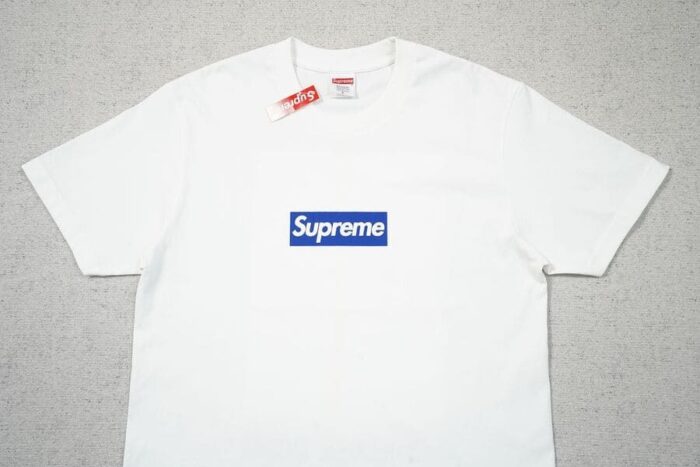 T-shirt Supreme Seoul Box Logo - Image 4
