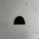 Synaworld Winter Black Red Beanie - Image 4