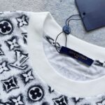 T-shirt Louis Vuitton Monogram White Deep Black - Image 7