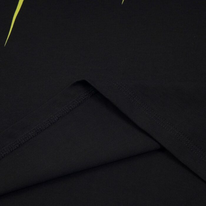 T-shirt Gucci Neon Logo Black GC037 - Image 5