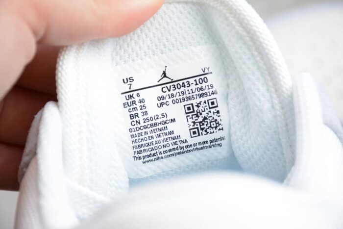 Jordan 1 Low Paris - Image 12