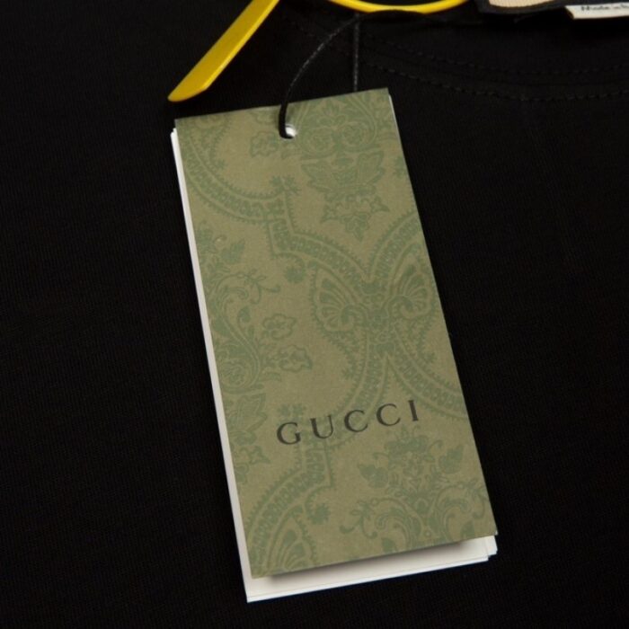 T-shirt Gucci Distressed Logo Black GC046 - Image 8
