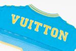 T-shirt Louis Vuitton Sporty with Patch - Image 5