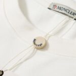 T-shirt Moncler Logo Patch Cotton MCL007 - Image 8