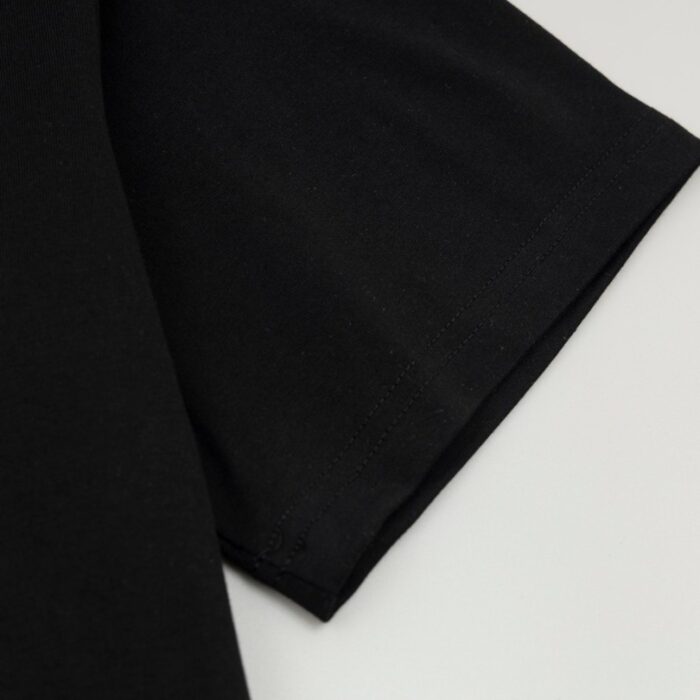 T-shirt Prada Black Triangle Graphic Logo PD040 - Image 6