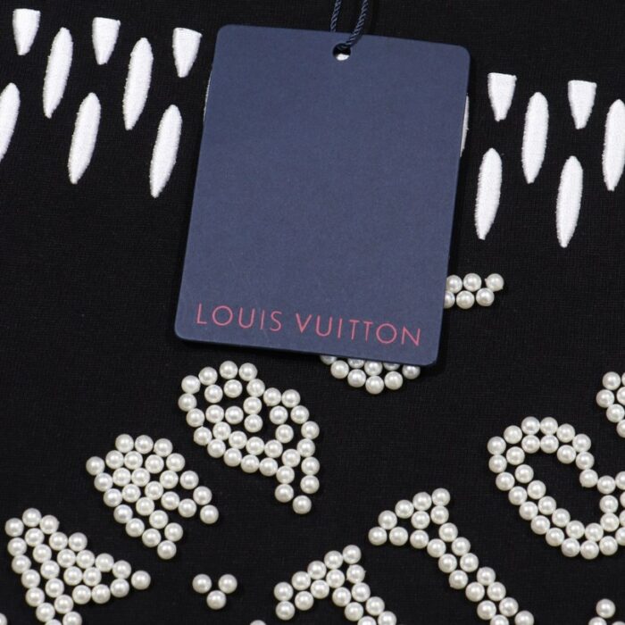 T-shirt Louis Vuitton Graphic Print Black LV023 - Image 9