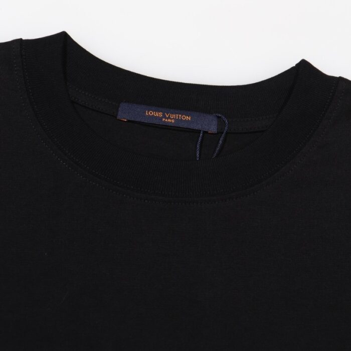 T-shirt Louis Vuitton Calligraphy Studded Black LV025 - Image 8