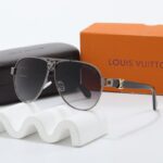 Sunglasses Louis Vuitton LVW062 - Image 5