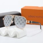 Sunglasses Louis Vuitton LVW062 - Image 8