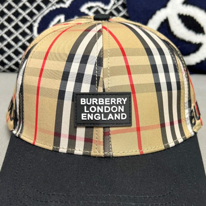 Cap Burberry BY049 - Image 3