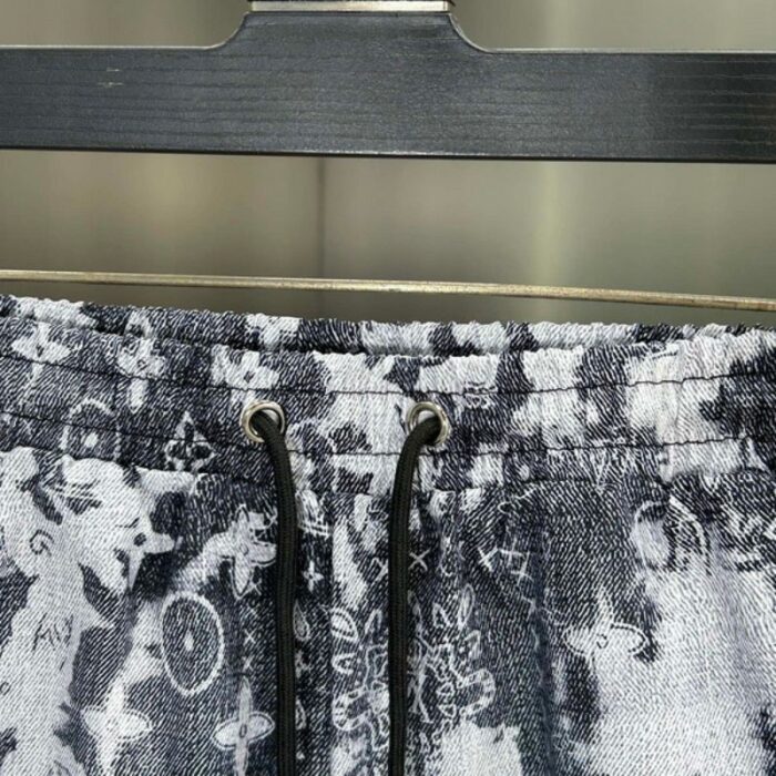 Shorts Louis Vuitton LV244 - Image 3
