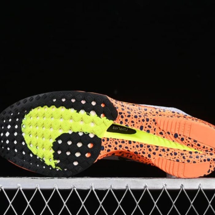 Nike ZoomX Vaporfly 3 NK133 - Image 4